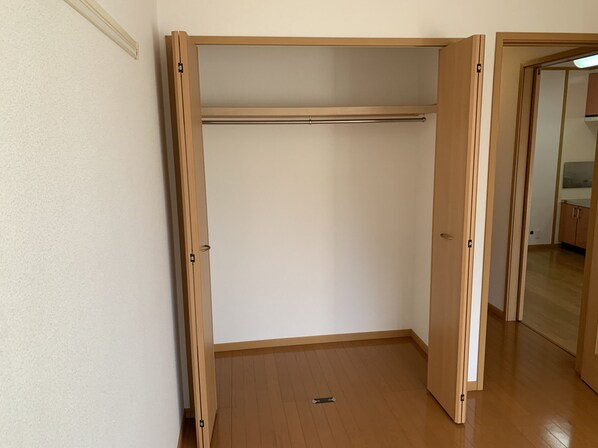 ヴィラ・ポポラーレⅠの物件内観写真